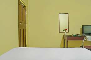 SPOT ON 92466 Adam Kost SyariahNearWisata Jembatan Barito