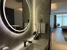 UrCove by HYATT Shenzhen Futian CBD