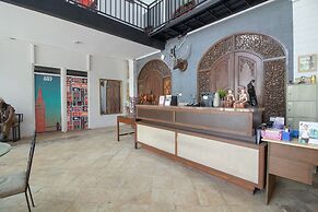 OYO 3283 Bwalk Hotel