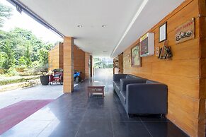 OYO 3283 Bwalk Hotel