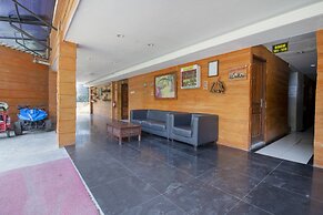 OYO 3283 Bwalk Hotel