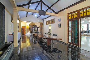 OYO 1984 Hotel Istana Family Syariah