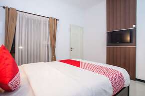 Capital O 887 Green Hill Hotel And Convention Center