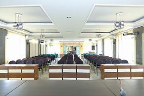 Capital O 887 Green Hill Hotel And Convention Center