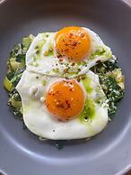 NoTwenty9 Bar and Restaurant