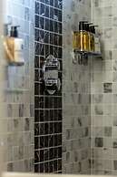 NoTwenty9 Bar and Restaurant