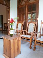 Charming 2-bed Apartment in Weligama