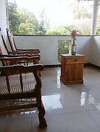 Charming 2-bed Apartment in Weligama