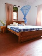 Charming 2-bed Apartment in Weligama