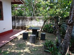 Charming 2-bed Apartment in Weligama