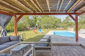 Villa Simac With Pool and Whirlpool