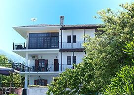 Paradeisos Double Room With Sea View 4