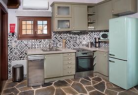 Barbarella Deluxe Maisonette