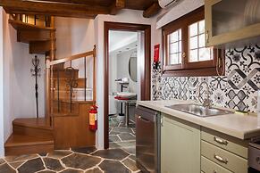 Barbarella Deluxe Maisonette