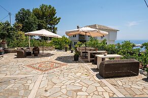Paradeisos Double Room 1