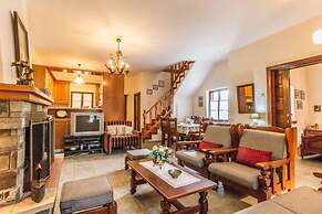 Calliope s Stone Manor