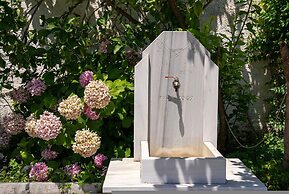 Paradeisos Double Room With Balcony 2