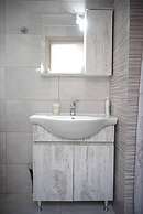 Betty s 4 Seasons in Agria