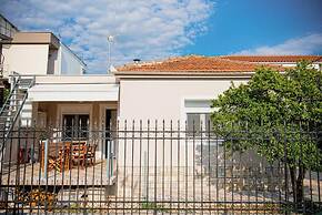 Betty s 4 Seasons in Agria