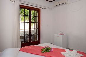 Paradeisos Double Room 6