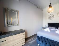 Downtown Boutique Flat