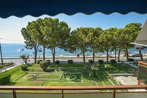 Fili s Cozy Place in Malaki