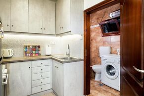 Karnagio Seafront in Agria