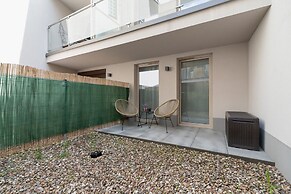 Deluxe Studio 4 Guests by Renters