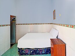 SPOT ON 92399 Hotel Sekar Jagat Near Pantai Baluk Rening