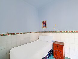 SPOT ON 92399 Hotel Sekar Jagat Near Pantai Baluk Rening