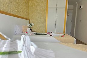 Far Life Hotel