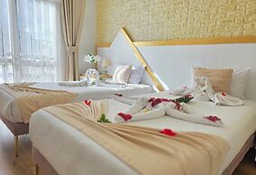 Far Life Hotel