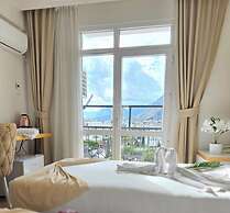 Far Life Hotel
