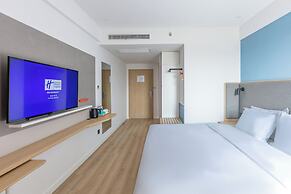 Holiday Inn Express Shanghai Pudong Airport by IHG