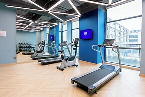 Holiday Inn Express Shanghai Pudong Airport by IHG