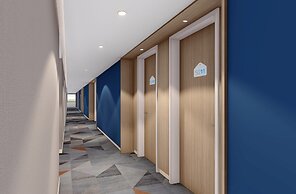 Holiday Inn Express Shanghai Pudong Airport by IHG