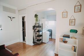 Goldsmith's Riverfront Inn