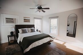 Goldsmith's Riverfront Inn