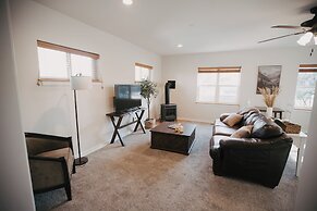 Goldsmith's Riverfront Inn