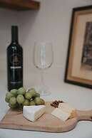 Goldsmith's Riverfront Inn