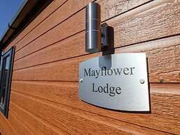 Mayflower Lodge
