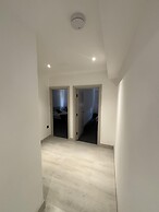 Beautiful 2-bed Apartment in Benfleet