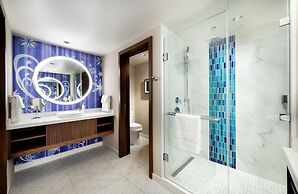The Villas At The Disneyland Hotel