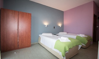 Petania Hotel & Apartments