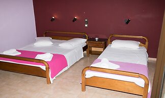 Petania Hotel & Apartments