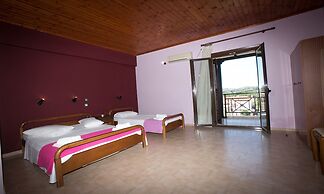 Petania Hotel & Apartments