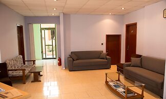 Petania Hotel & Apartments