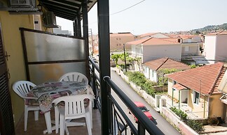 Petania Hotel & Apartments