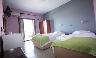 Petania Hotel & Apartments