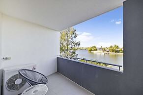 Broadwater and Saltwater on the Peninsula.